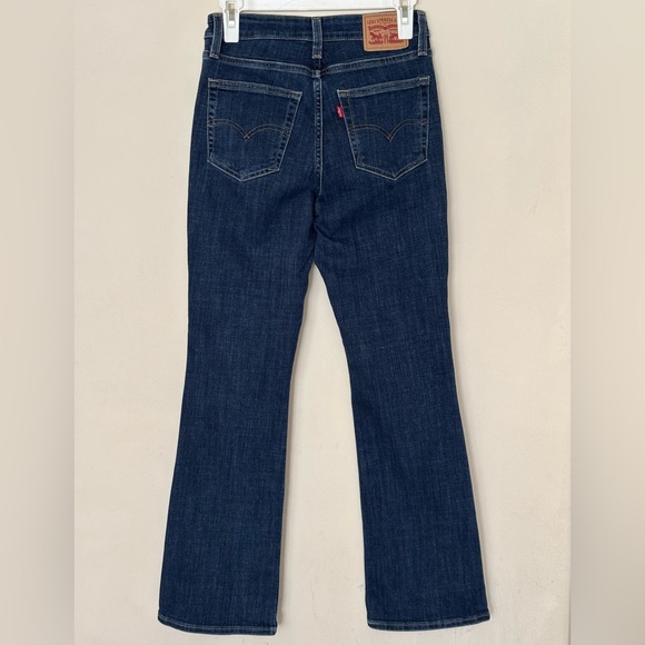Women's Blue Jeans - Picture 9 of 9